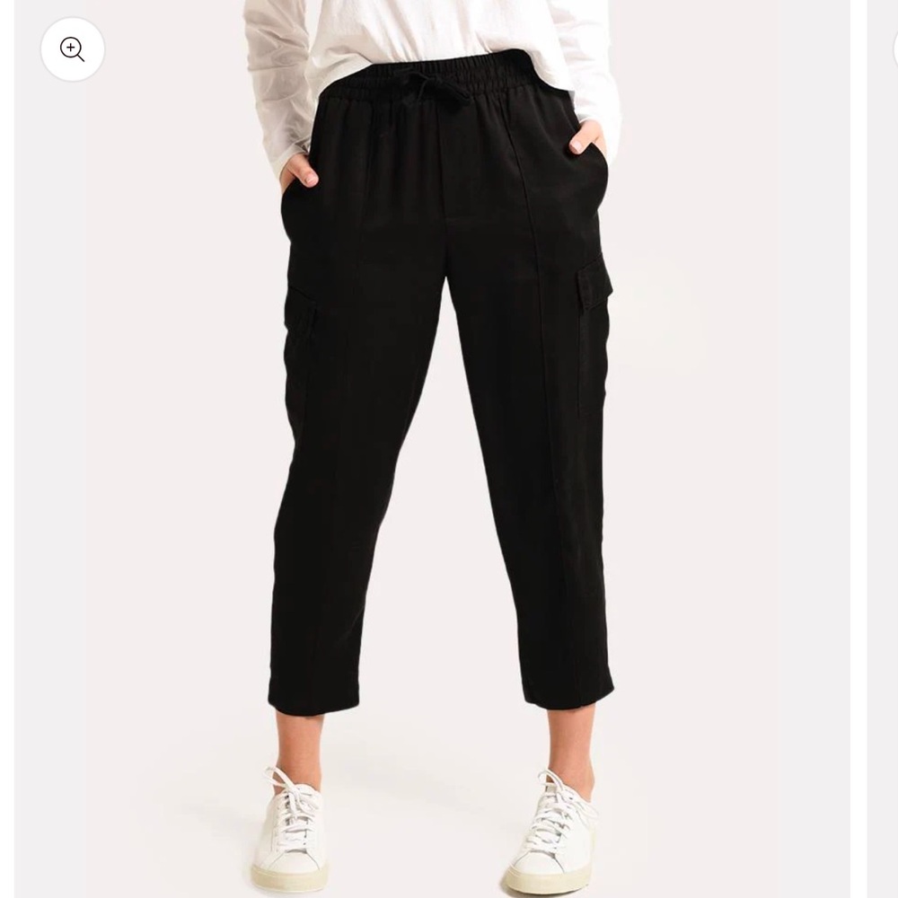 ATM Women's Tencel Pull-On Cargo Pant in black size large 100% lyocell
